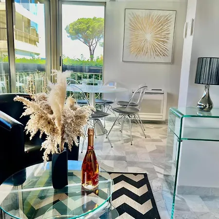 Exceptionnelle - Standing Avec Privee, Piscine, Tennis, Parking * Mandelieu